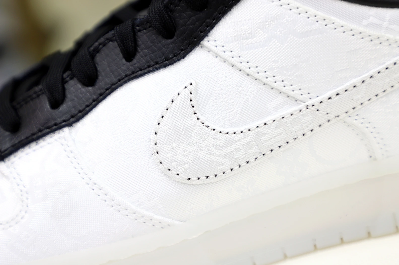 GoAnywhere Kimikick Nike Dunk Low x Fragment Design x CLOT 3460