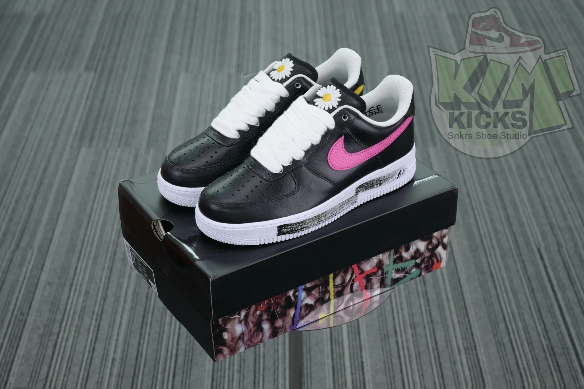GoAnywhere Kimikick Peaceminusone x Nike Air Force 1 “Para- Noise 3.0” 3388