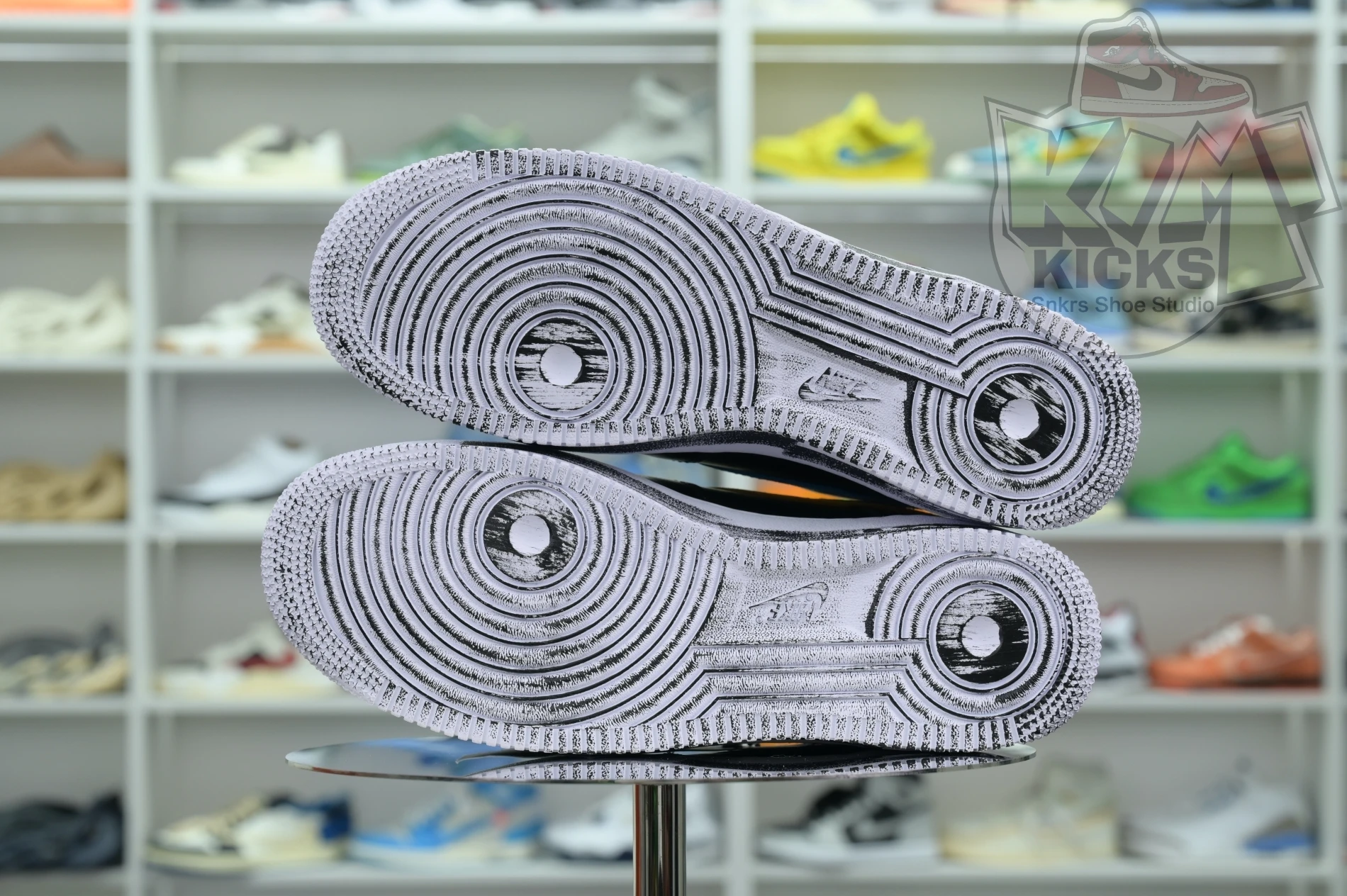 GoAnywhere Kimikick Peaceminusone x Nike Air Force 1 “Para- Noise 3.0” 3388