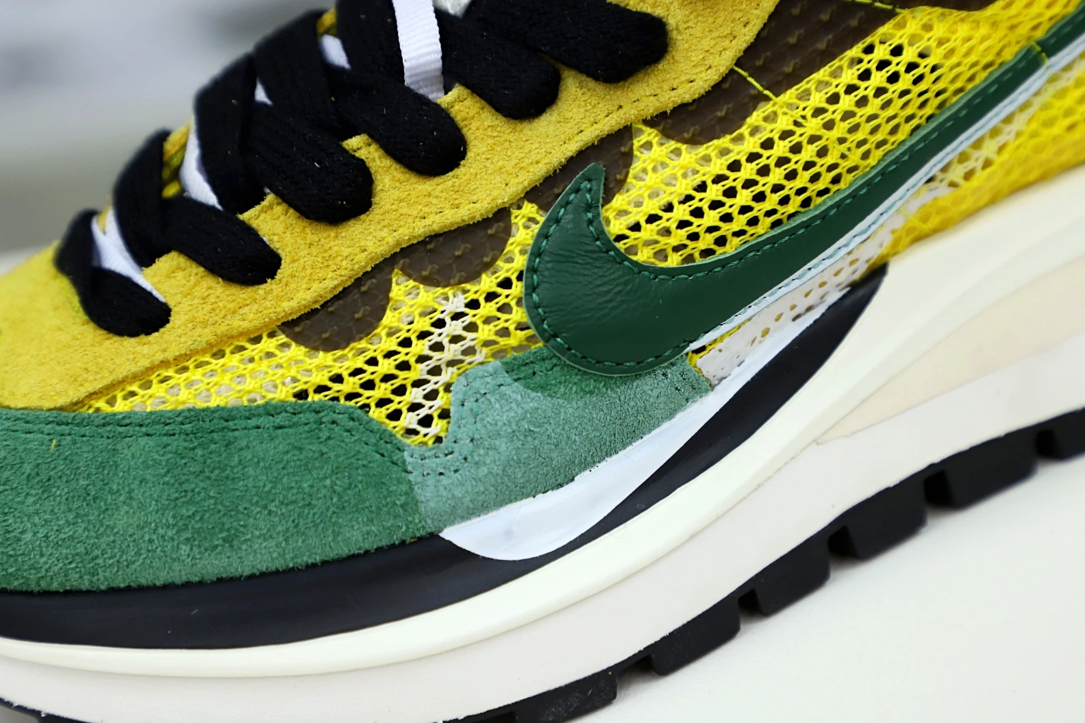 GoAnywhere Kimikick SACAI X VAPORWAFFLE 'TOUR YELLOW' 2970