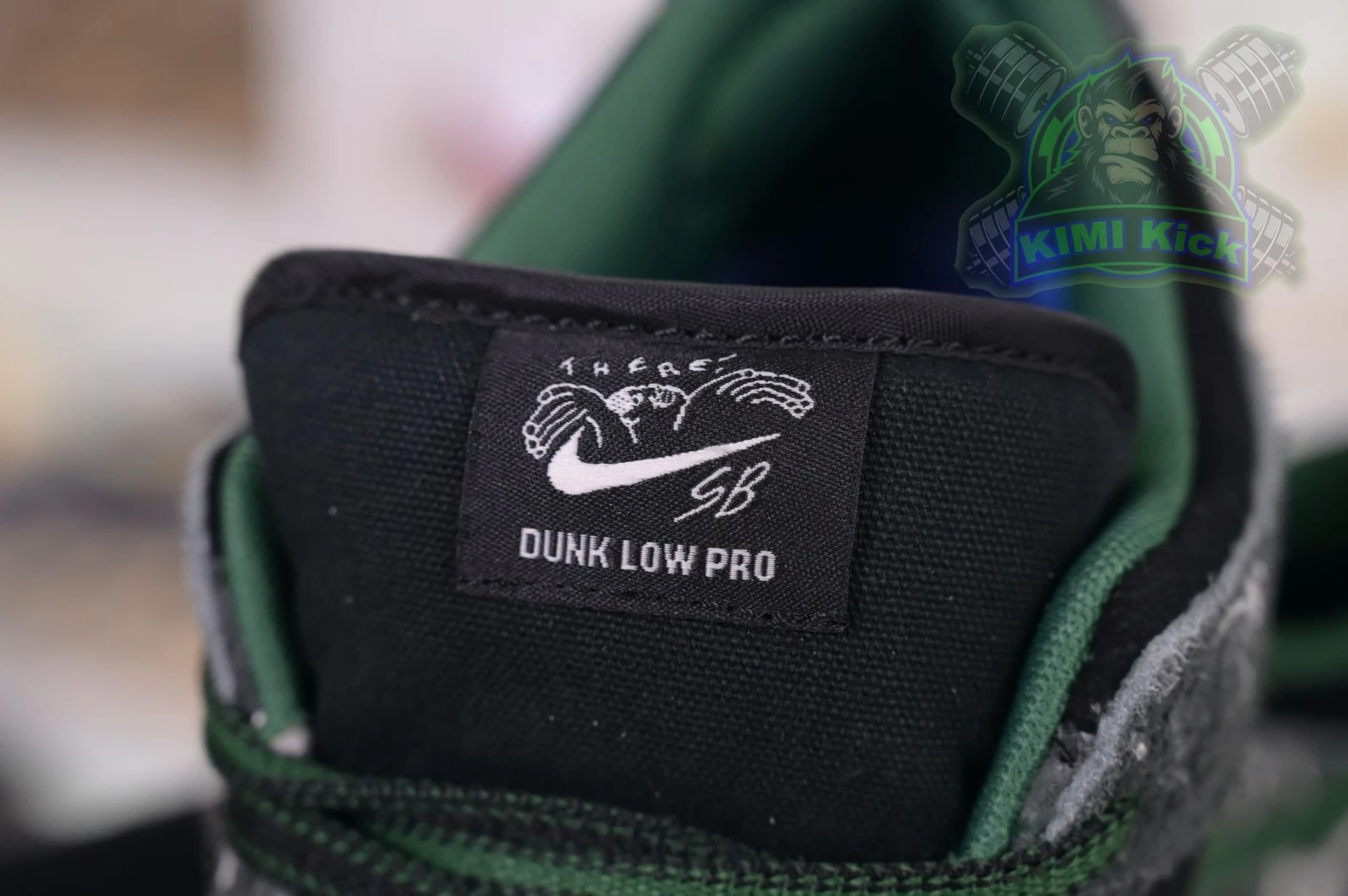 GoAnywhere Kimikick There Skateboards x Nike Dunk SB 3395