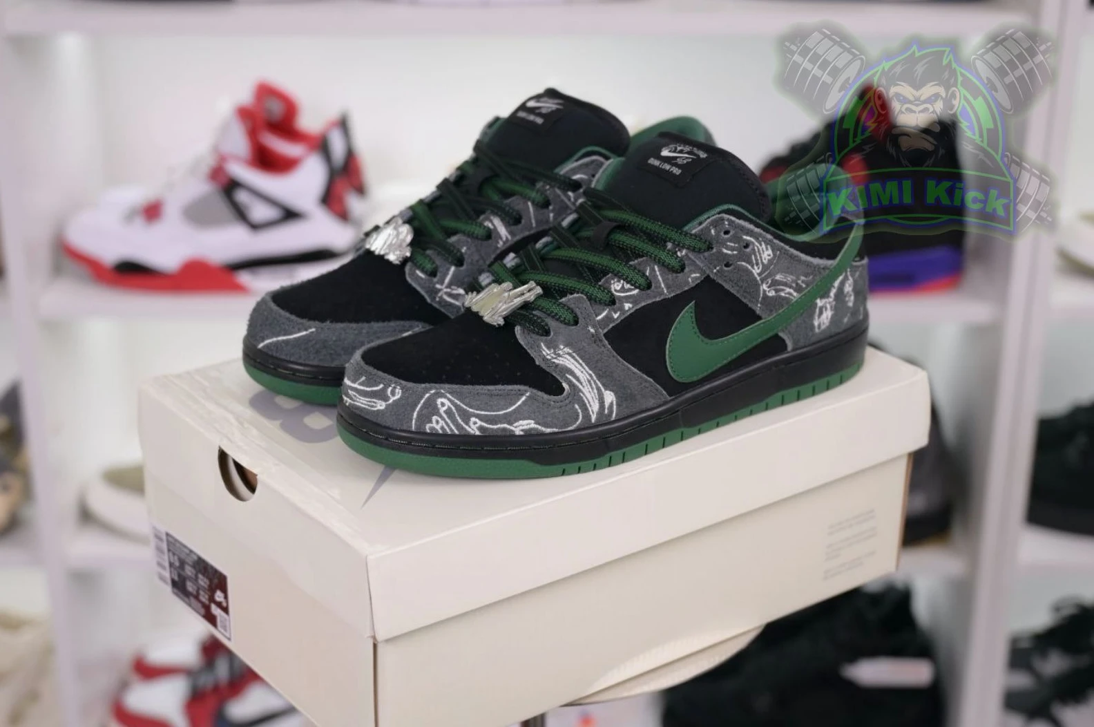 GoAnywhere Kimikick There Skateboards x Nike Dunk SB 3395