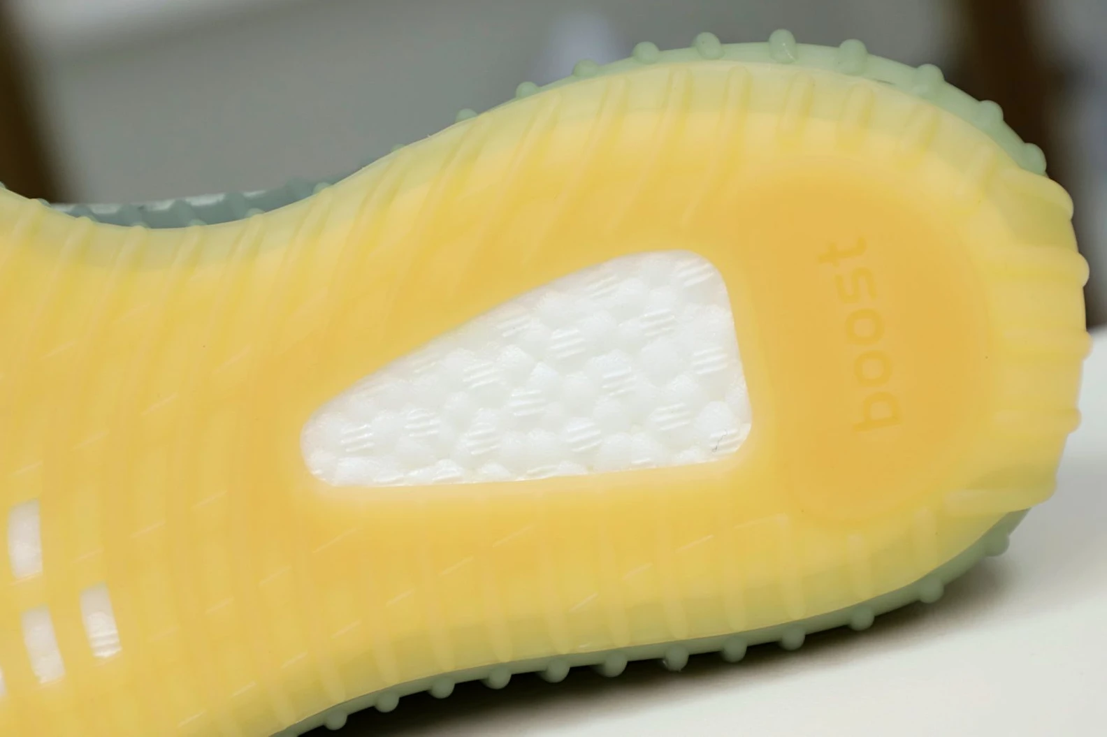 GoAnywhere Kimikick YEEZY BOOST 350 V2 'DESERT SAGE' 63