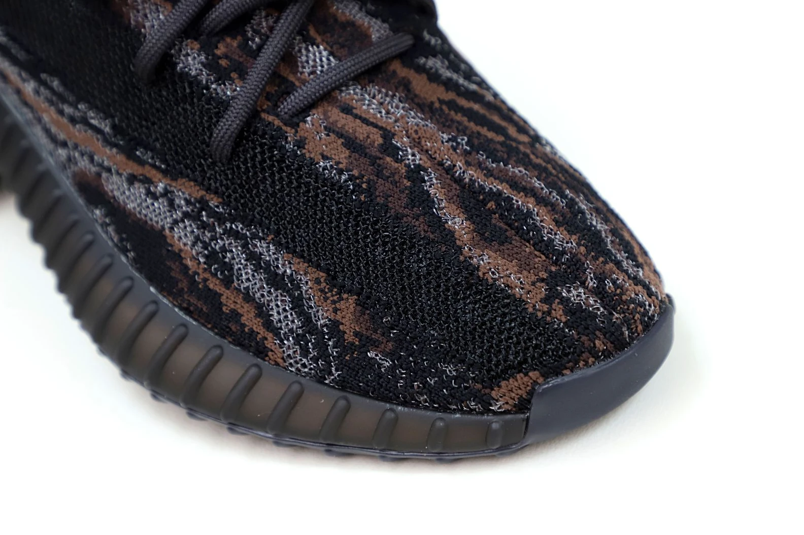 GoAnywhere Kimikick YEEZY BOOST 350 V2 MX ROCK 88