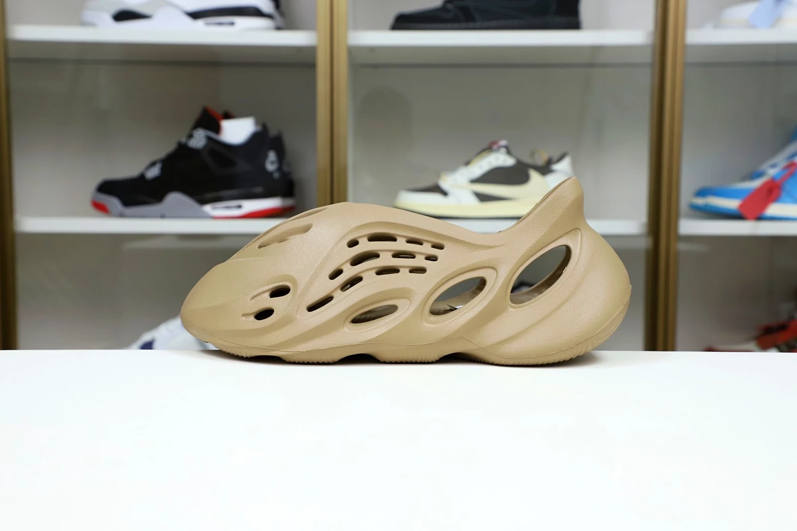 GoAnywhere Kimikick YEEZY FOAM RUNNER GV 26