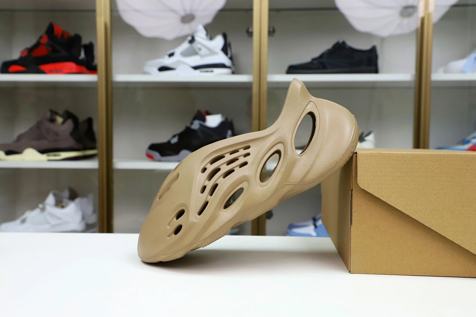 GoAnywhere Kimikick YEEZY FOAM RUNNER GV 26