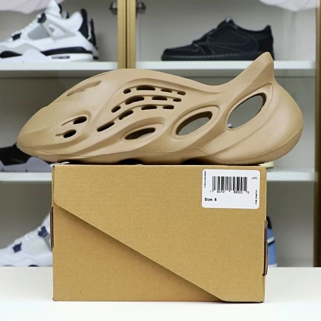 GoAnywhere Kimikick YEEZY FOAM RUNNER GV 26