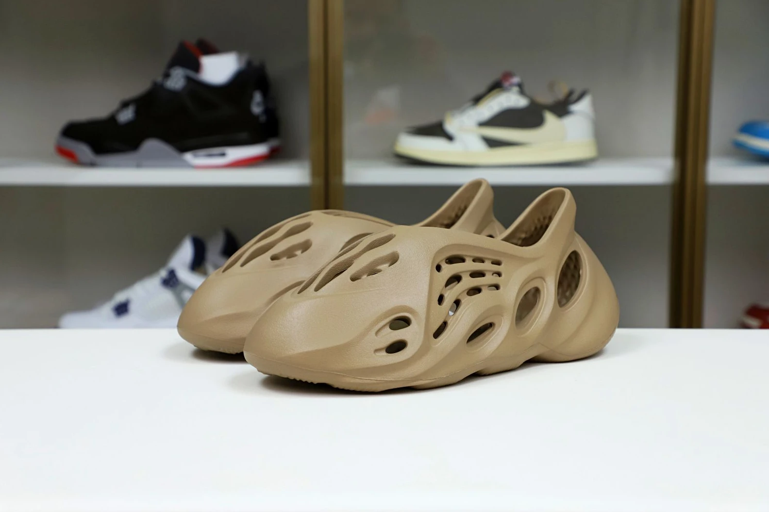 GoAnywhere Kimikick YEEZY FOAM RUNNER GV 26