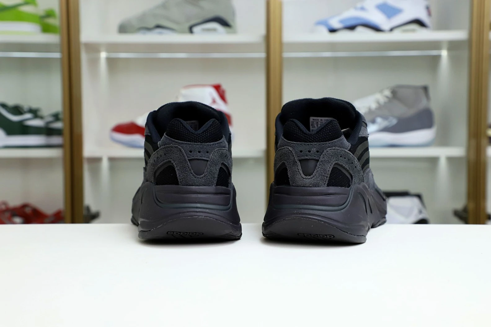 GoAnywhere Kimikick Yeezy Boost 700 V2 Vanta 46