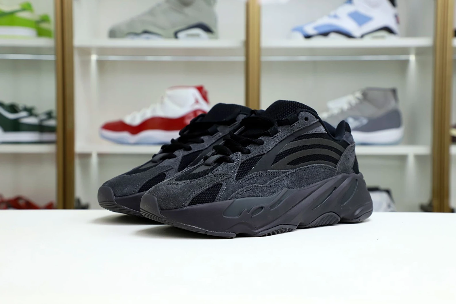 GoAnywhere Kimikick Yeezy Boost 700 V2 Vanta 46