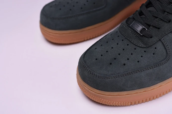 GoAnywhere nike air force 1 ´07 lv8 suede outdoor green brand aa1117- 3107