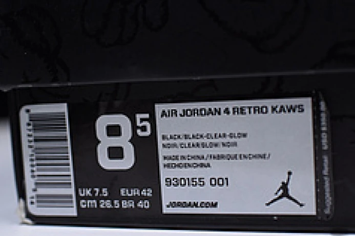 GoAnywhere nike air jordan 4 retro kaws black 930155- 1838