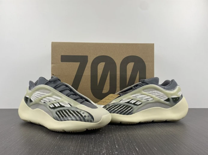 GoodFit Adidas Yeezy 700 V3 Fade Salt ID 360