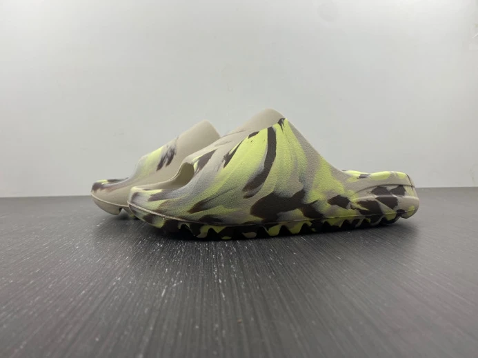 GoodFit Adidas Yeezy Slide FZ 384