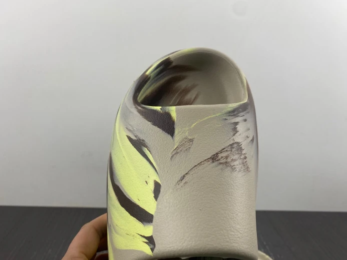 GoodFit Adidas Yeezy Slide FZ 384