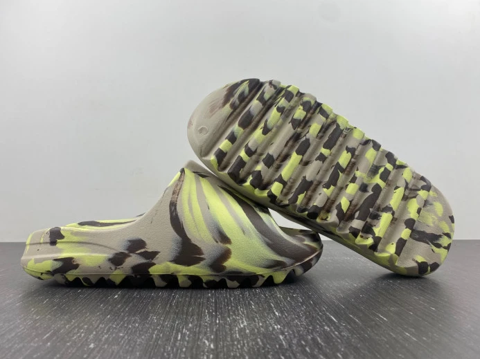 GoodFit Adidas Yeezy Slide FZ 384