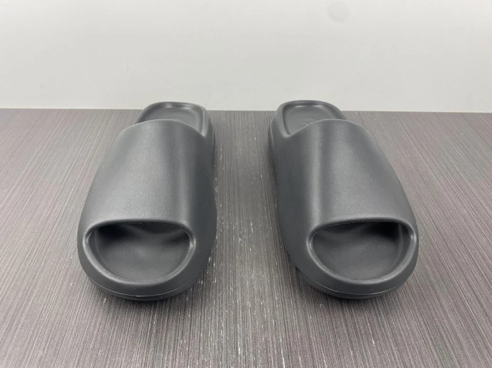GoodFit Adidas Yeezy Slide Onyx HQ 406
