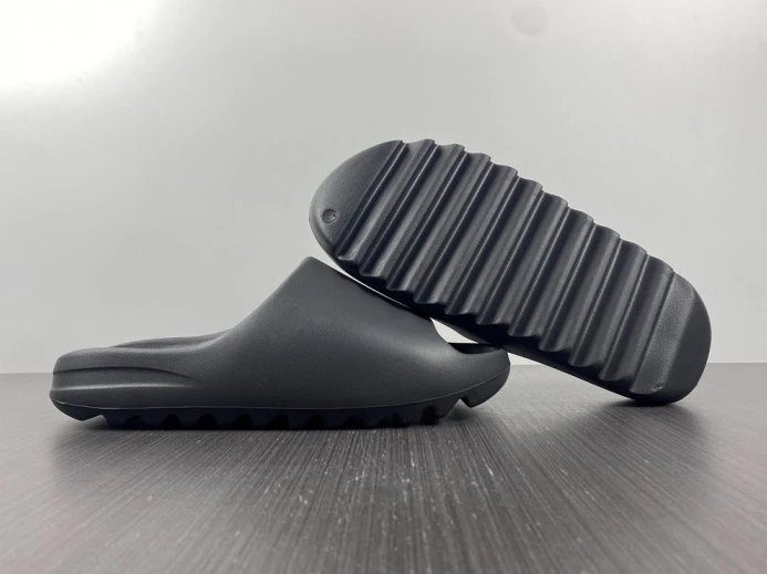 GoodFit Adidas Yeezy Slide Onyx HQ 406