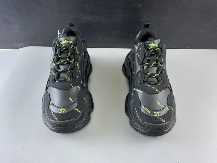 GoodFit BLCG SNEAKER TRIPLE.S.GOMMA BLACK 524039 W2FA1 2521