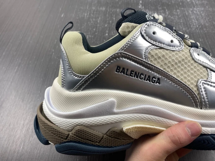 GoodFit BLCG TRIPLE S SNEAKER 524039 W2FS2 2351