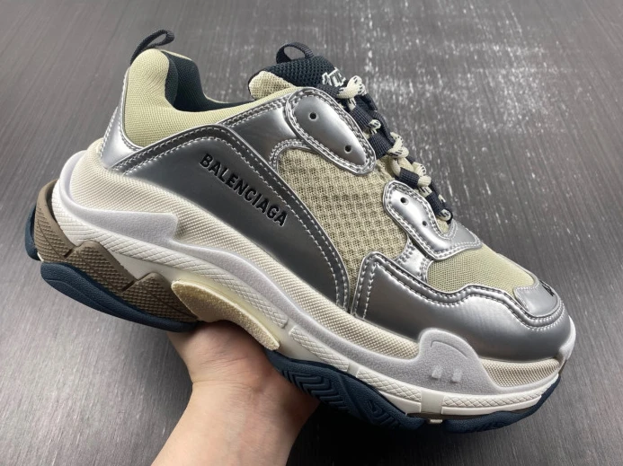 GoodFit BLCG TRIPLE S SNEAKER 524039 W2FS2 2351