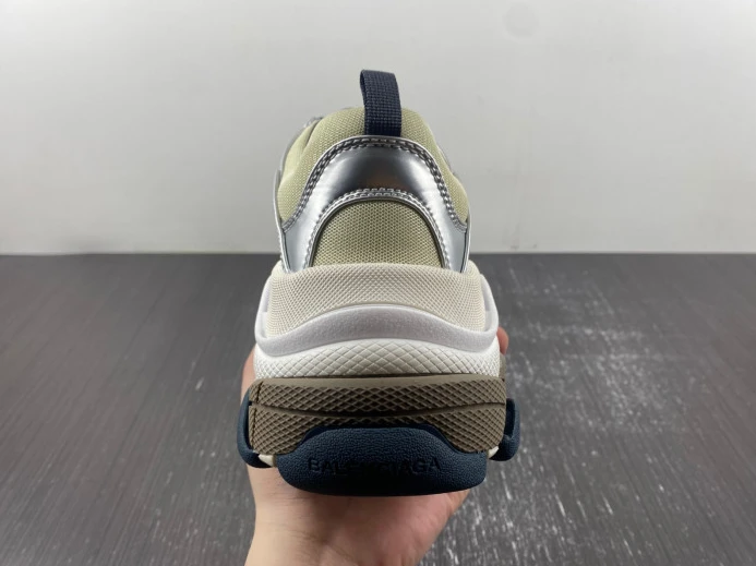 GoodFit BLCG TRIPLE S SNEAKER 524039 W2FS2 2351