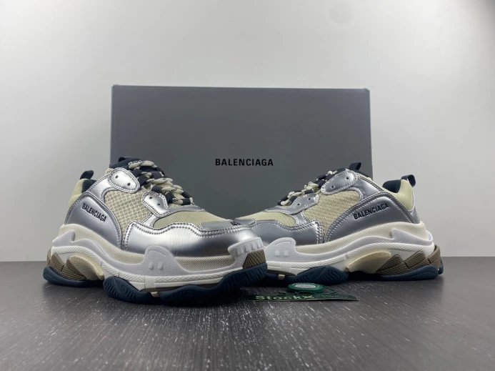 GoodFit BLCG TRIPLE S SNEAKER 524039 W2FS2 2351