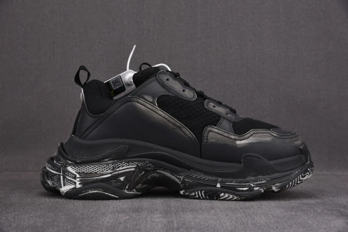 GoodFit BLCG TRIPLE SNEAKER 2504