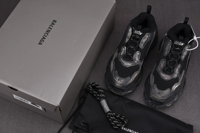 GoodFit BLCG TRIPLE SNEAKER 2504