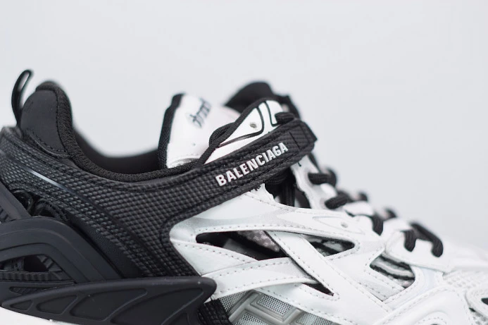 GoodFit BLCG Track 2 570391 W2GN3 2601