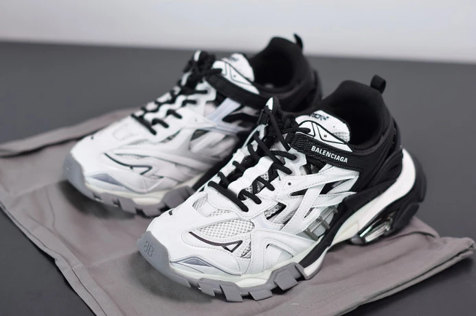 GoodFit BLCG Track 2 570391 W2GN3 2601