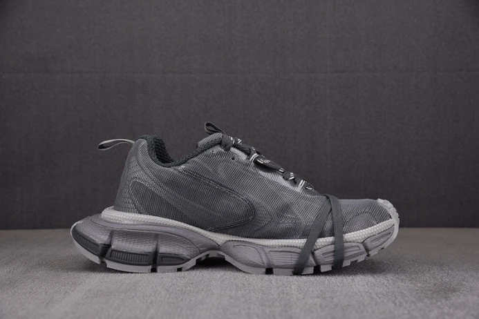 GoodFit Ba*len*cia*ga 3xl sneaker w2sm 2055