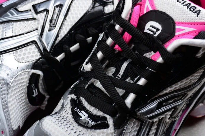 GoodFit Ba*len*cia*ga runner w3rbw 2341