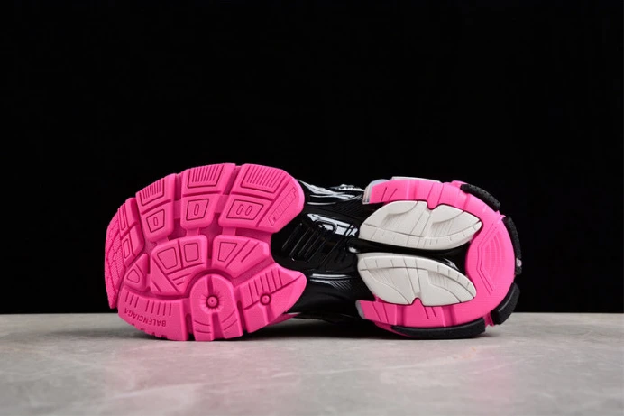 GoodFit Ba*len*cia*ga runner w3rbw 2341