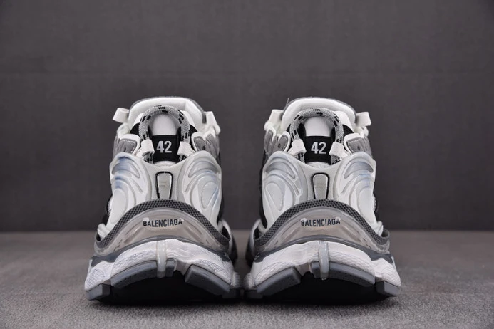 GoodFit Ba*len*cia*ga runner w3rny 2335