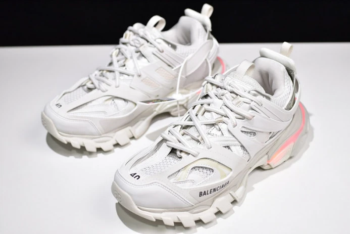 GoodFit Ba*len*cia*ga track trainer led 2324