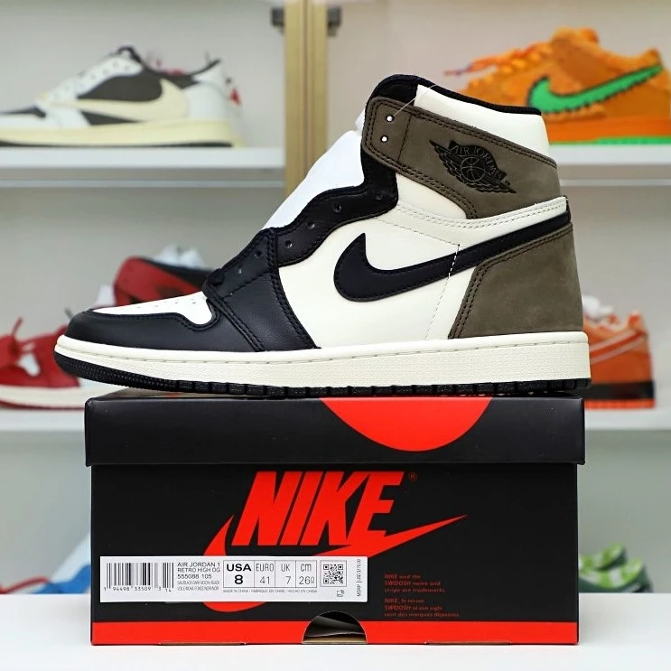 GoodFit Kimikick AIR JORDAN 1 RETRO HIGH OG 'DARK MOCHA' 2002