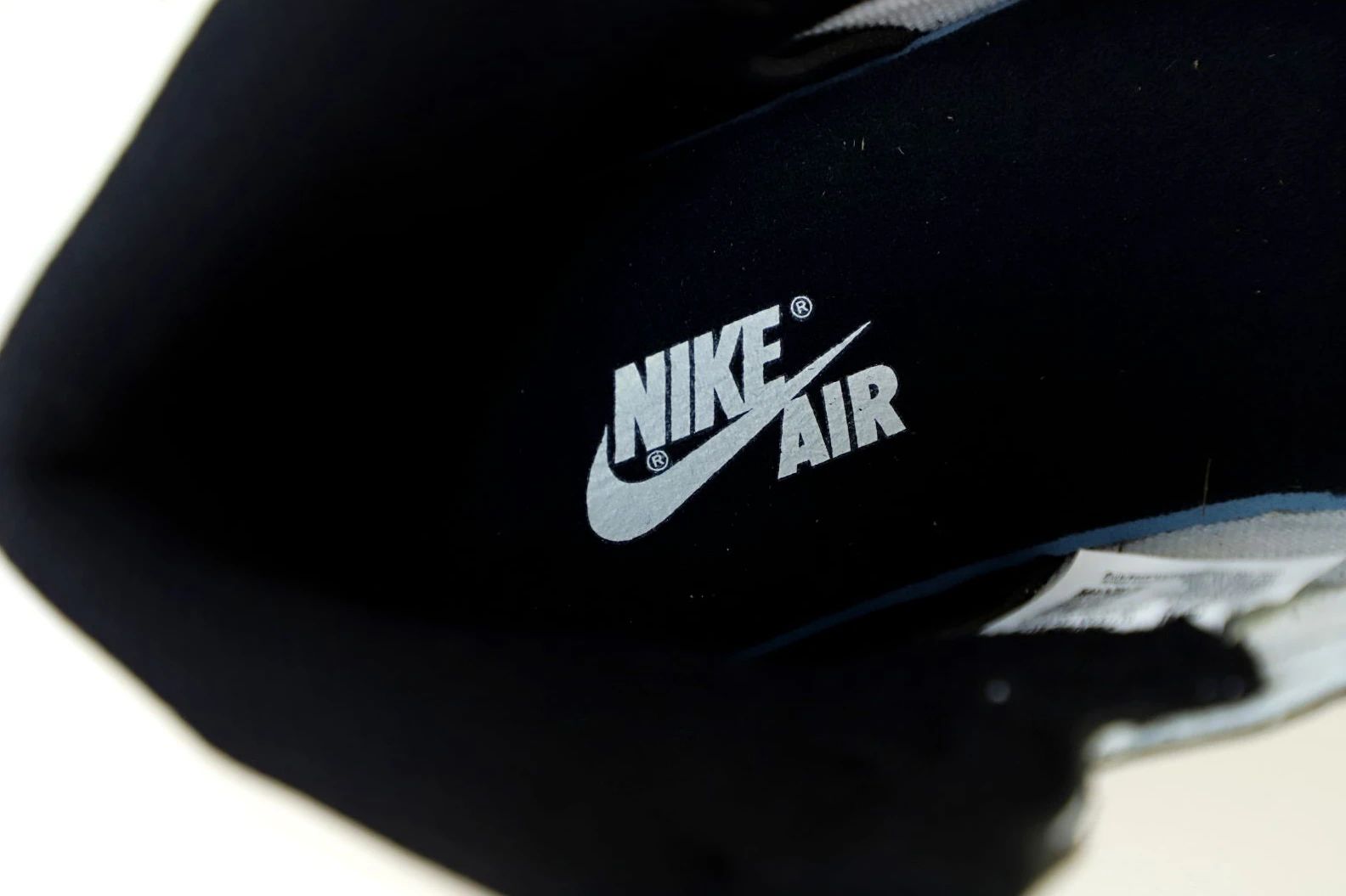 GoodFit Kimikick AIR JORDAN 1 RETRO HIGH OG 'DARK MOCHA' 2002
