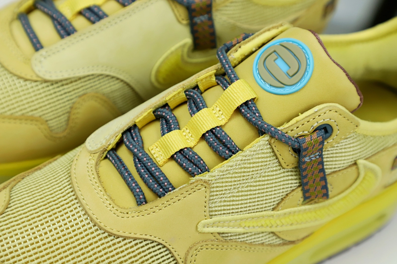 1st Kicks GoodFit Kimikick TRAVIS SCOTT X NIKE AIR MAX 1 WHEAT DO9392- 3478