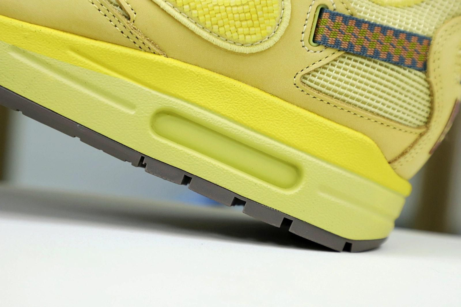 1st Kicks GoodFit Kimikick TRAVIS SCOTT X NIKE AIR MAX 1 WHEAT DO9392- 3478