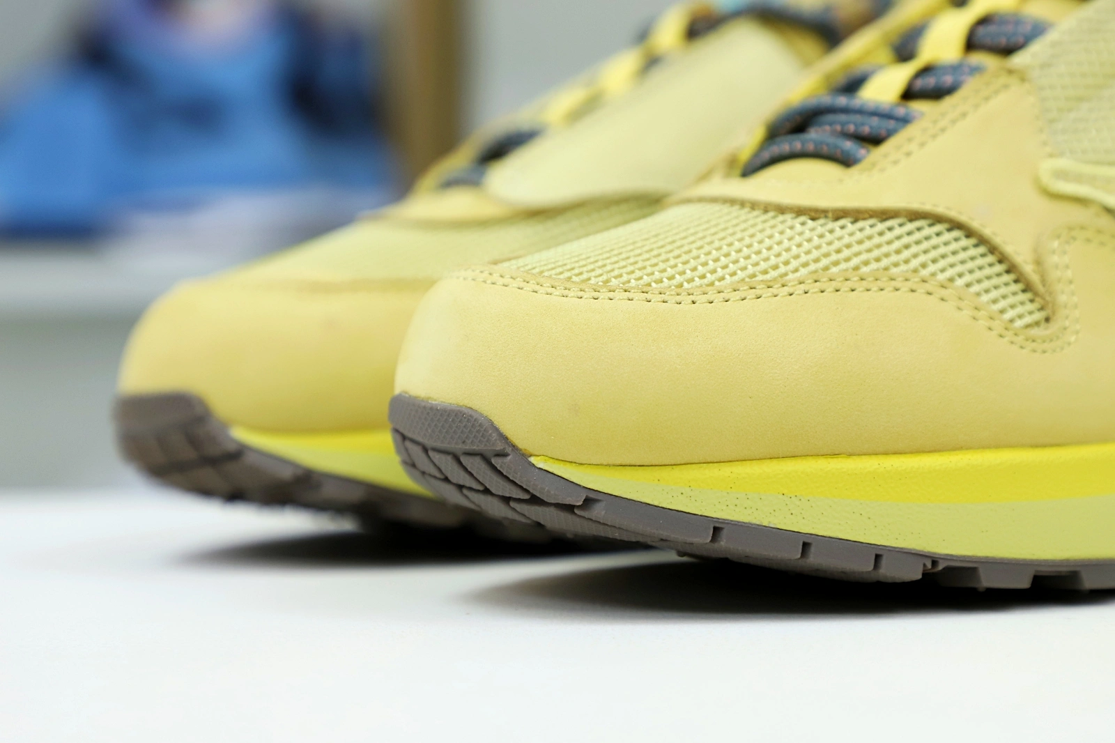 1st Kicks GoodFit Kimikick TRAVIS SCOTT X NIKE AIR MAX 1 WHEAT DO9392- 3478