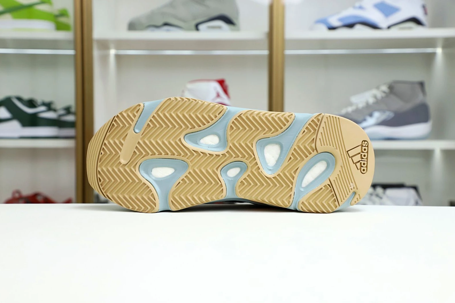 GoodFit Kimikick YEEZY BOOST 700 'CARBON BLUE' 41