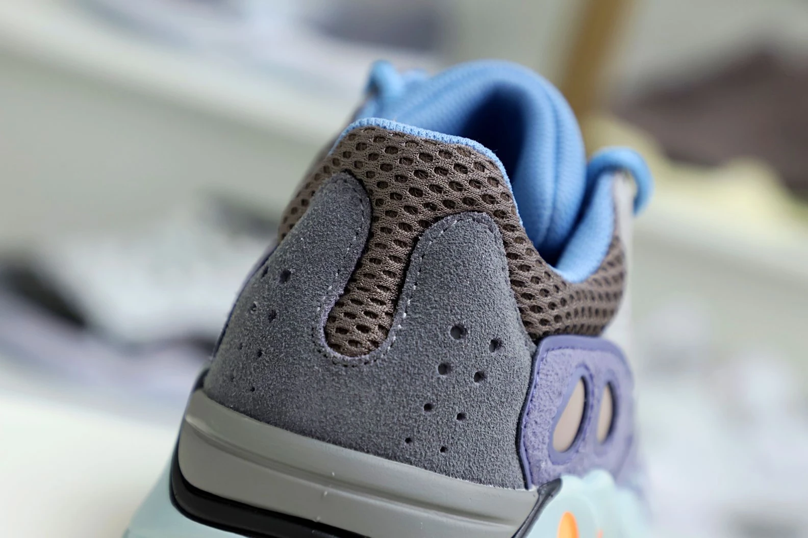GoodFit Kimikick YEEZY BOOST 700 'CARBON BLUE' 41