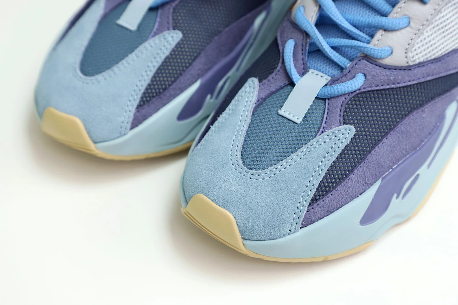 GoodFit Kimikick YEEZY BOOST 700 'CARBON BLUE' 41