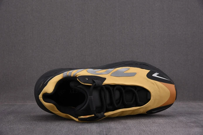 GoodFit ad*s yeezy boost 700 mnvn honey flux gz 181