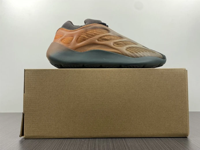 HighQuality Adidas Yeezy Boost 700 V3 Copfade GY 361