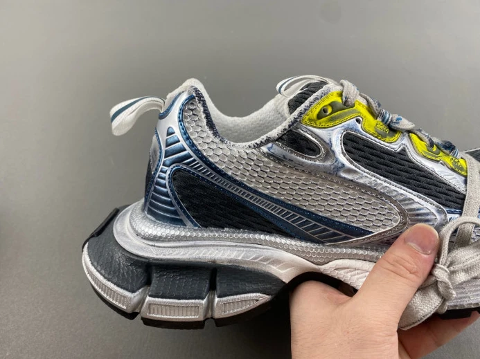 HighQuality BLCG 3XL SNEAKER 734731 W3XL5 2446