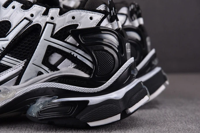 HighQuality Ba*len*cia*ga runner 2195