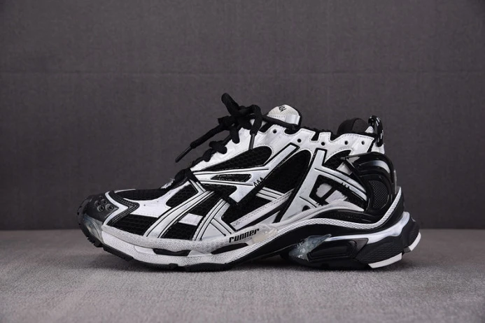 HighQuality Ba*len*cia*ga runner 2195
