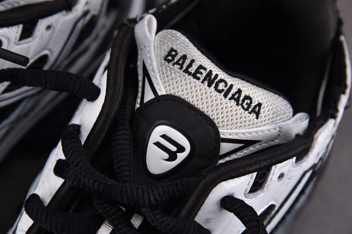HighQuality Ba*len*cia*ga runner 2195